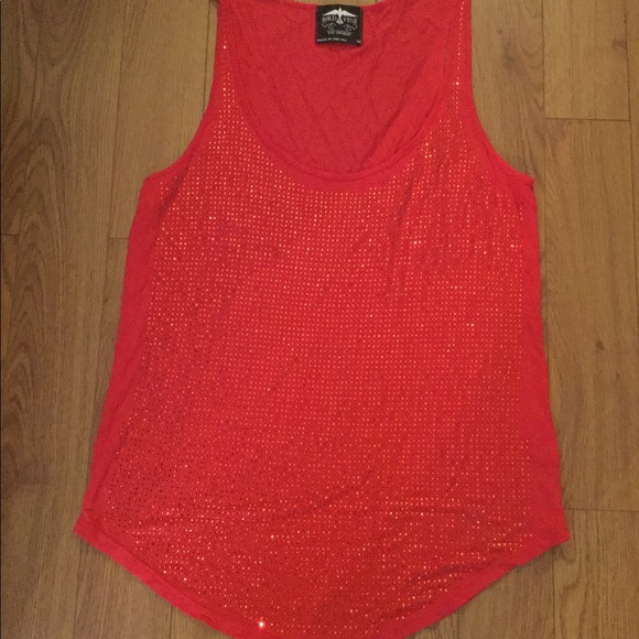 Bird &Vine tops with sequence - Picture 2 of 5